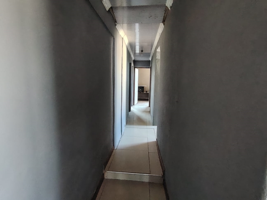 4 Bedroom Property for Sale in Mbekweni Eastern Cape
